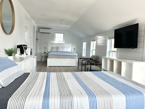 Family Suite | Free WiFi, bed sheets