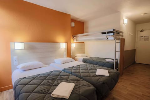 Standard Room, Multiple Beds | Desk, blackout drapes, free WiFi, bed sheets