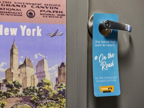 Room (Tandem) | Free WiFi, bed sheets