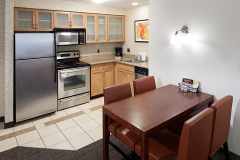 Suite, 2 Bedrooms | Private kitchen | Fridge, microwave, stovetop, dishwasher