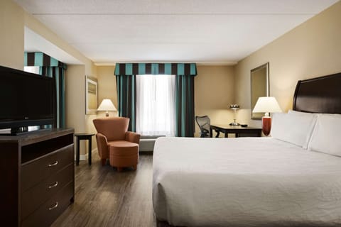One Bedroom Suite, One King Bed | Premium bedding, in-room safe, iron/ironing board