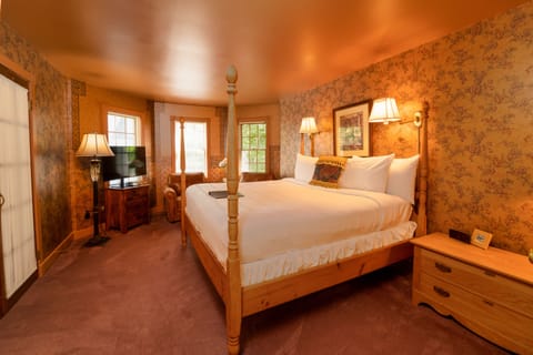 The Camelia Room | Individually decorated, individually furnished, free WiFi, bed sheets
