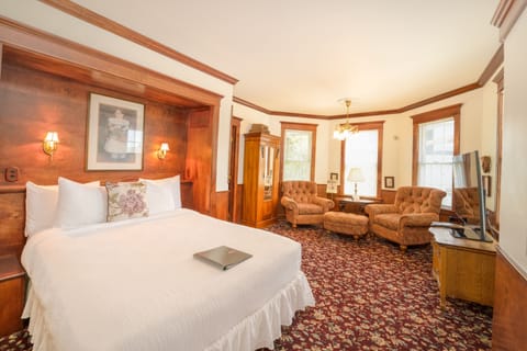 The Magnolia Room | Individually decorated, individually furnished, free WiFi, bed sheets