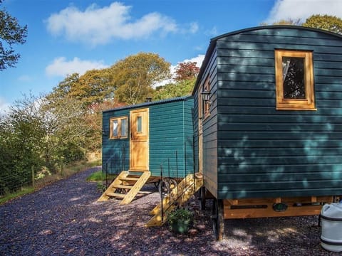 Room, Private Bathroom (and Pod) | Exterior