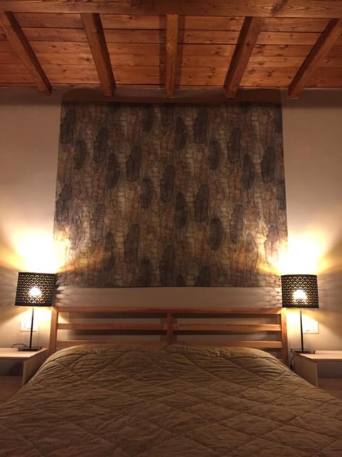 Down comforters, desk, soundproofing, iron/ironing board