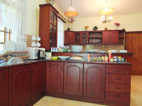 Family Villa, 5 Bedrooms | Private kitchen | Fridge, microwave, oven, coffee/tea maker