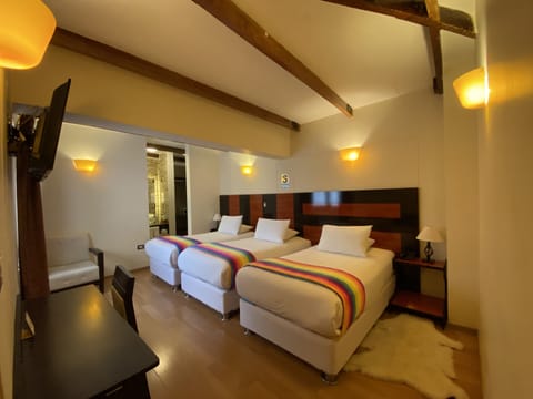 Standard Triple Room, 3 Twin Beds | Premium bedding, in-room safe, desk, free WiFi