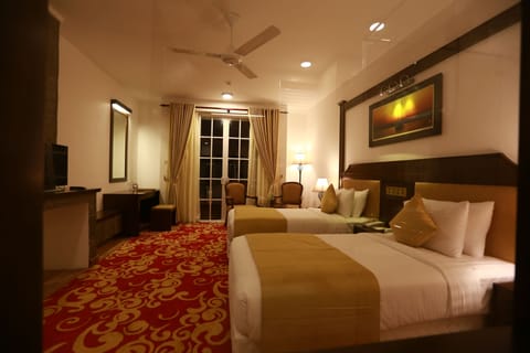 Deluxe Double Room, Mountain View | Premium bedding, minibar, in-room safe, desk