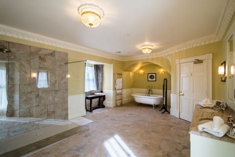 Castle Lindsay Tower Suite | Bathroom | Designer toiletries, hair dryer, bathrobes, slippers