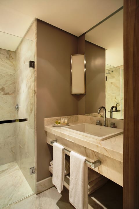 Shower, free toiletries, hair dryer, bathrobes