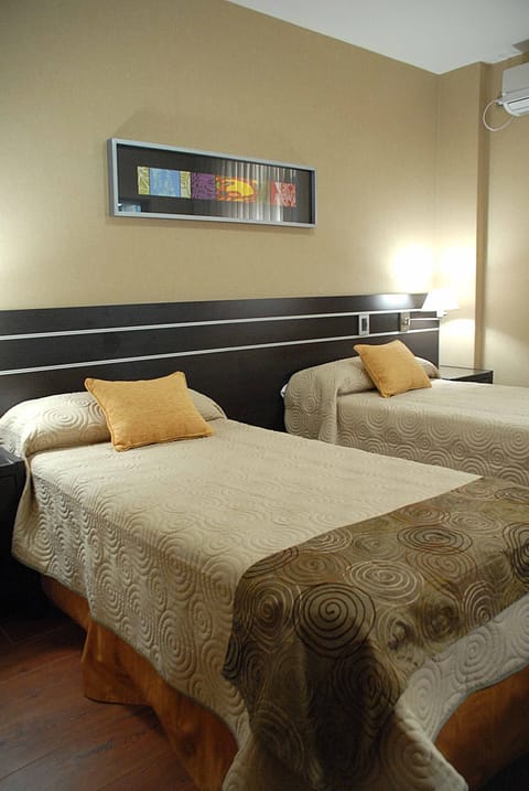 Superior Double Room (Master) | Premium bedding, pillowtop beds, desk, blackout drapes