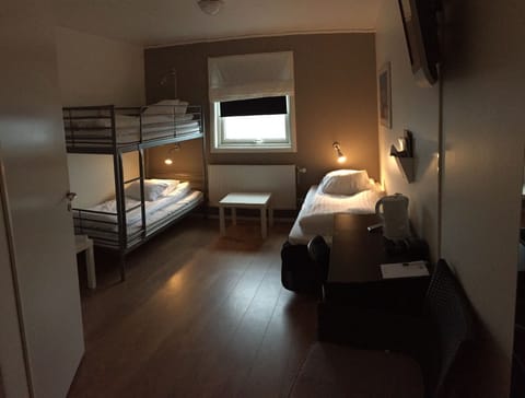 Standard Twin Room, 1 Bedroom | Desk, blackout drapes, iron/ironing board, free WiFi