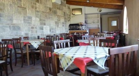 Lunch and dinner served, local cuisine