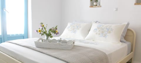 Villa, 3 Bedrooms | 3 bedrooms, desk, iron/ironing board, free WiFi