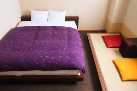 Deluxe Double Room, with Private Bathroom | Down comforters, free WiFi, bed sheets