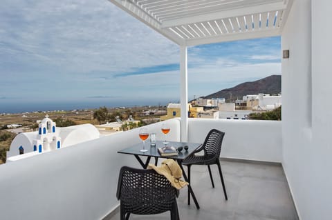 One-Bedroom Apartment, outdoor tub | View from room