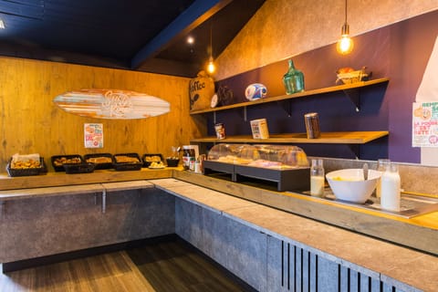 Daily buffet breakfast (EUR 9.90 per person)