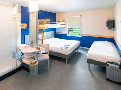 Family Room, 2 Double Beds | Bathroom | Shower, hydromassage showerhead, eco-friendly toiletries, hair dryer