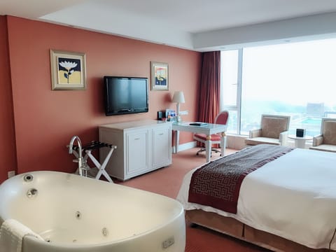 Elegant Executive Lake-view Room | In-room safe, desk, blackout drapes, free WiFi