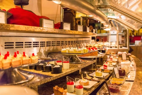 Daily buffet breakfast (NGN 29000 per person)