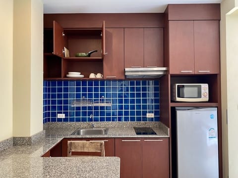 Comfort Studio, Kitchenette | In-room dining