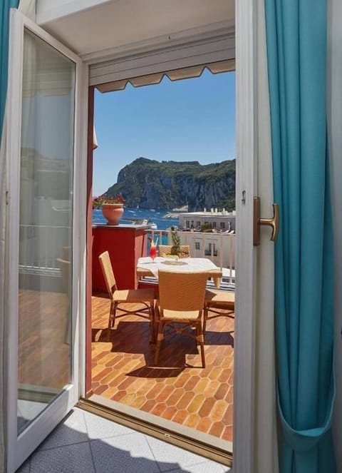 Standard Double Room, Sea View (con terrazzo) | Terrace/patio