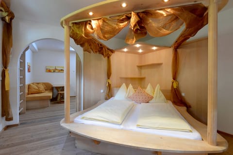 Apartment (Kleines Bernstein) | Hypo-allergenic bedding, in-room safe, individually decorated