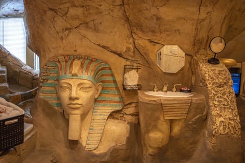 Room (Mysteries of Egypt) | Bathroom | Combined shower/tub, jetted tub, rainfall showerhead, free toiletries