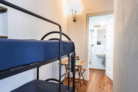 Quadruple Room | Minibar, desk, free WiFi, bed sheets