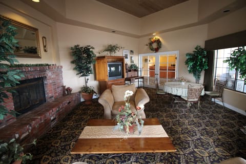 Lobby lounge