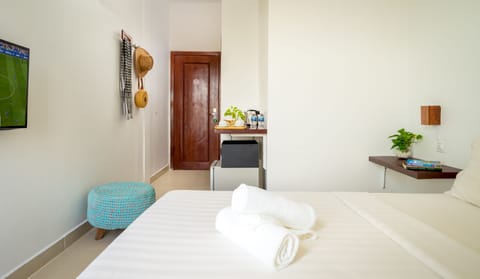Standard Double Room, 1 Double Bed | Desk, soundproofing, free WiFi, bed sheets