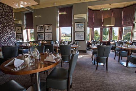 Daily buffet breakfast (GBP 17.95 per person)