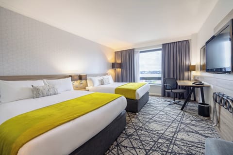 Standard Room, 2 Double Beds (Waterfront View) | Egyptian cotton sheets, premium bedding, in-room safe, desk