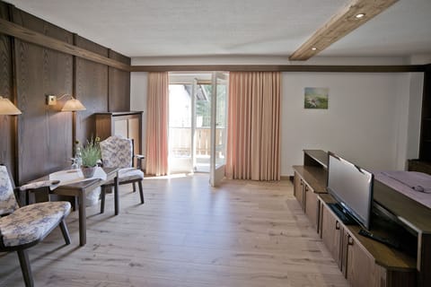 Luxury Double Room, 1 Bedroom, Mountainside | 1 bedroom, minibar, in-room safe, desk