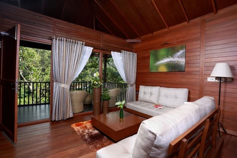 Arnetta Luxury Cottage  | Living area | Flat-screen TV