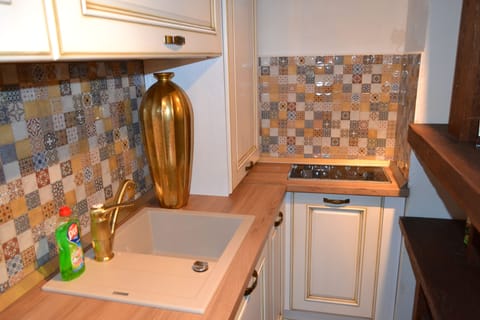 Two Bedroom Apartment (annex building) | Private kitchenette