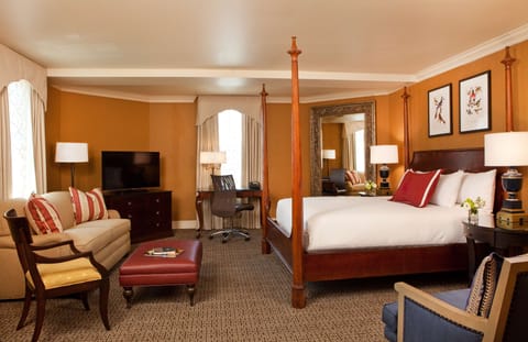 Premium Room, 1 King Bed | Egyptian cotton sheets, premium bedding, pillowtop beds, in-room safe