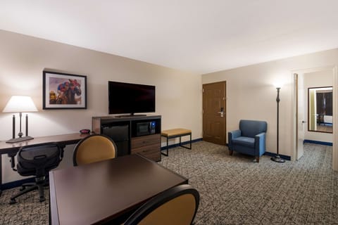 Suite, Multiple Beds, Non Smoking, Refrigerator & Microwave | Premium bedding, down comforters, pillowtop beds, in-room safe