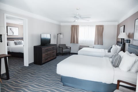Family Suite, 2 Bedrooms | Premium bedding, desk, free WiFi, bed sheets