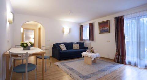 Junior Suite | Living area | LCD TV