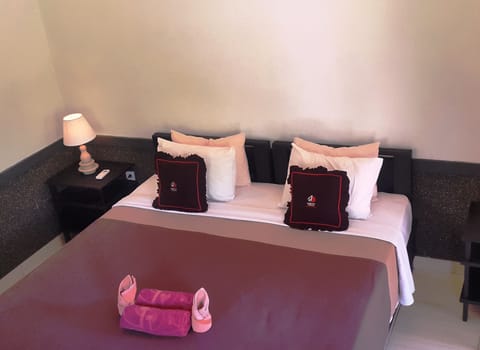 Standard Double Room, 1 Bedroom, Pool View | Desk, laptop workspace, free WiFi, bed sheets