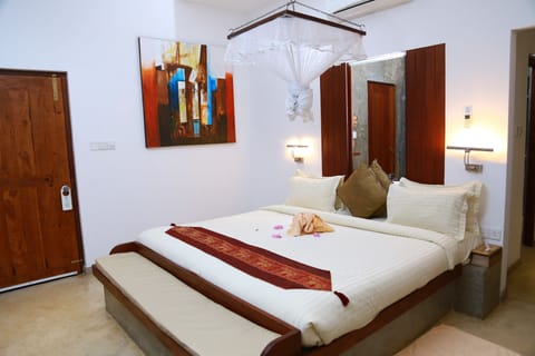 Superior Double or Twin Room, Garden View | Egyptian cotton sheets, premium bedding, pillowtop beds, minibar