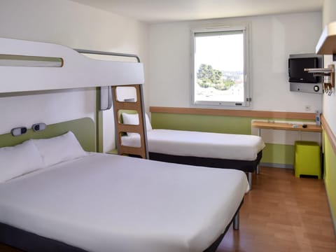 Family Room | Individually furnished, desk, blackout drapes, soundproofing