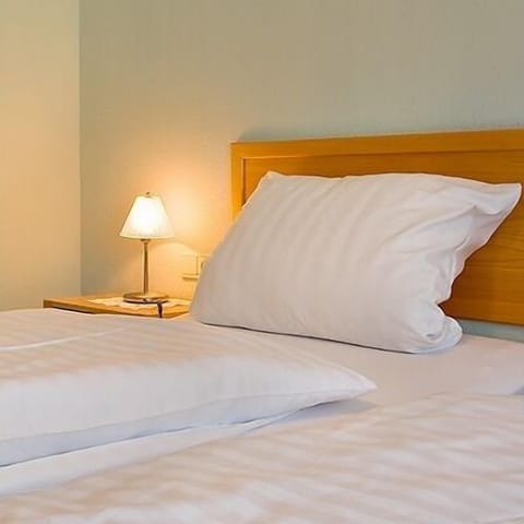 Standard Double Room | Desk, free WiFi, bed sheets
