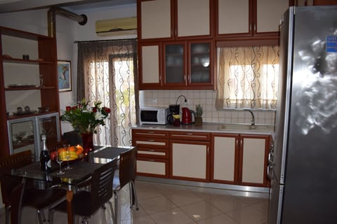 Deluxe Apartment, Terrace, City View | Private kitchen | Full-size fridge, microwave, oven, stovetop