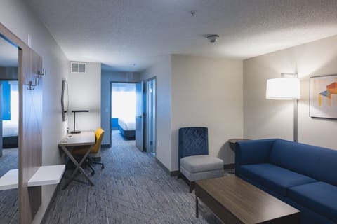 Suite, 1 Bedroom | Premium bedding, pillowtop beds, desk, blackout drapes