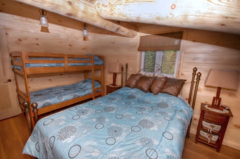 Chalet, Ensuite | 4 bedrooms, premium bedding, individually decorated