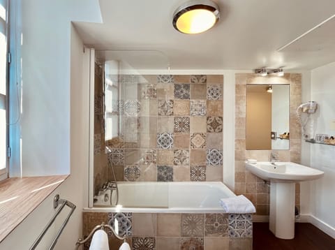 Prestige Twin Room | Bathroom | Designer toiletries, hair dryer, towels, soap