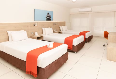 Traditional Room, 3 Twin Beds | In-room safe, desk, free WiFi, bed sheets