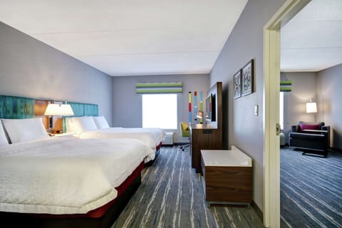 Suite, Multiple Beds, Non Smoking | In-room safe, desk, laptop workspace, soundproofing